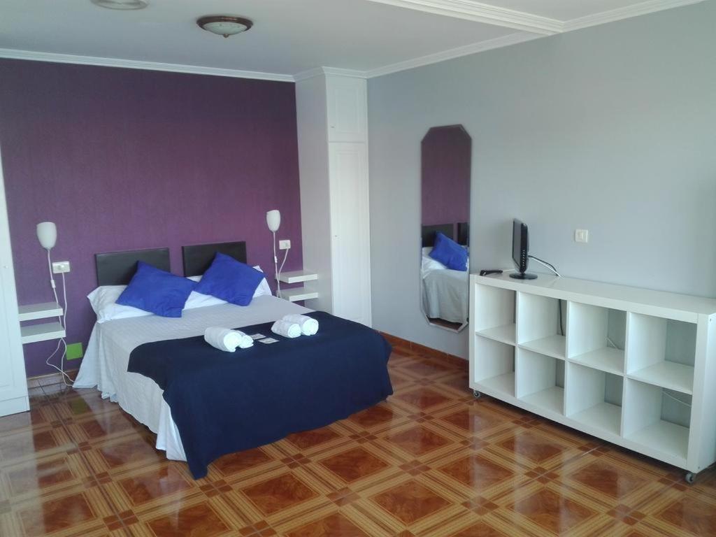 Hotel Corcubion Playa De Quenxe Номер фото