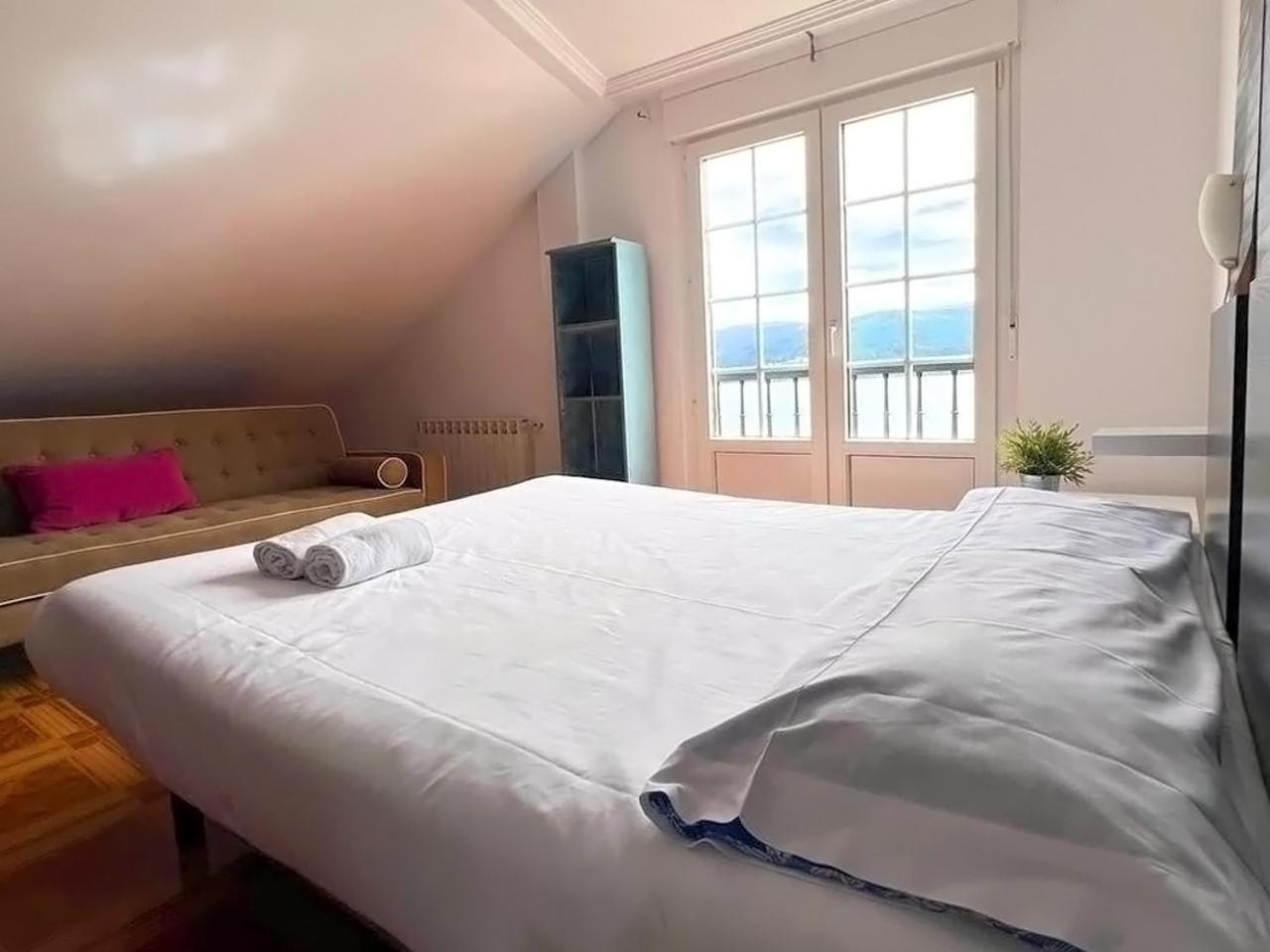 Hotel Corcubion Playa De Quenxe Номер фото
