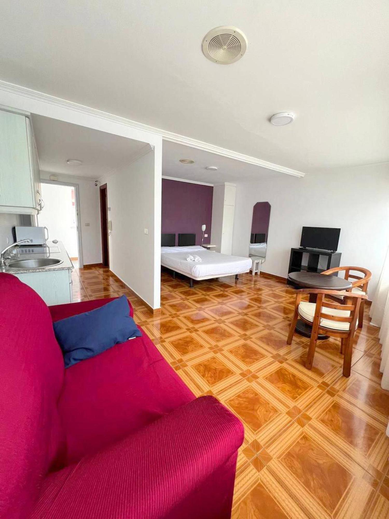 Hotel Corcubion Playa De Quenxe Номер фото